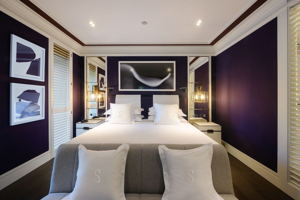 Seventy Barcelona property photograph