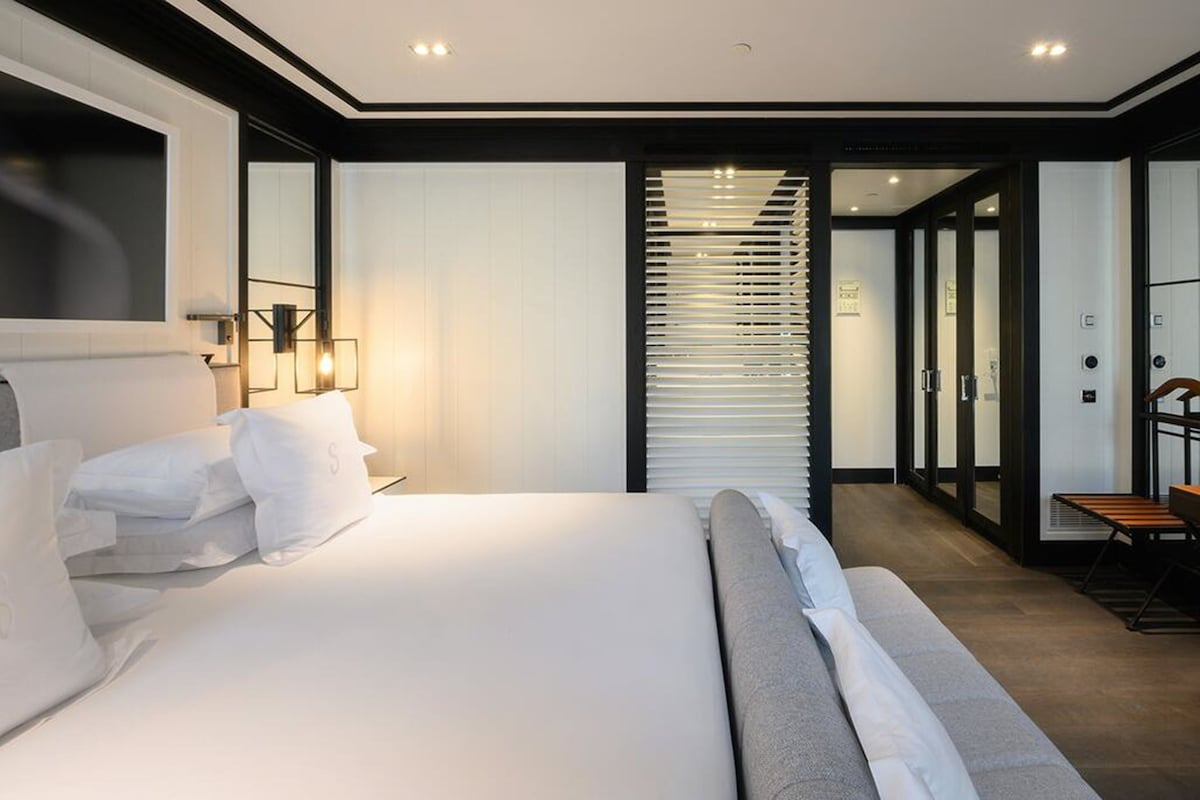 Seventy Barcelona property photograph